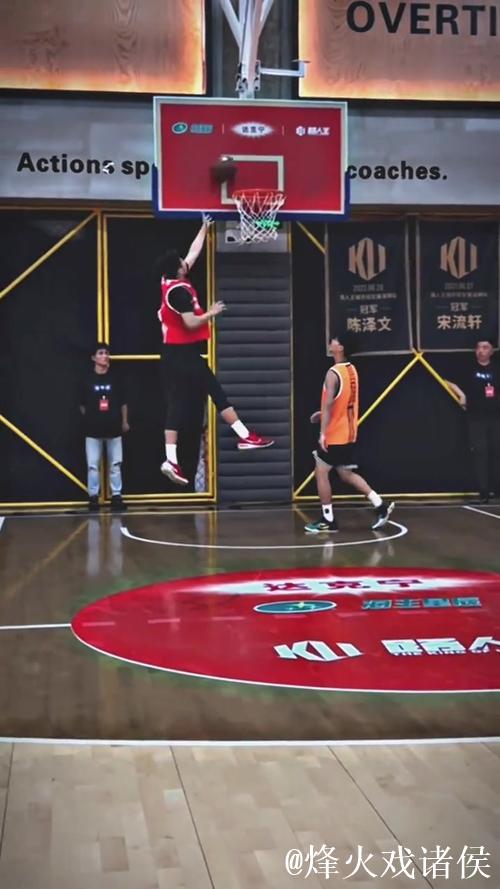 超三联赛分享赛场精彩瞬间：看看周嘉豪是如何打超三比赛？